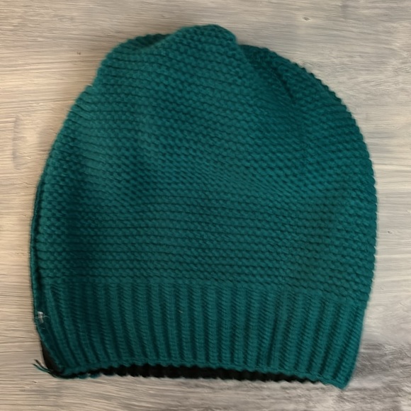Unbranded Toboggan Green and Black - Picture 4 of 5